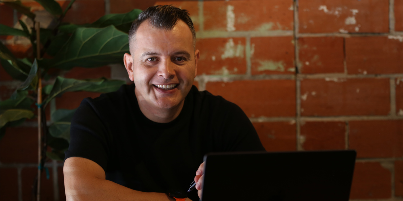 Portrait of Efren Cavazos