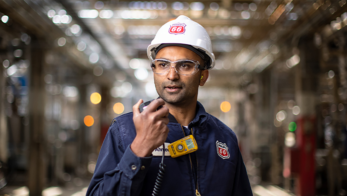 Phillips 66 report cover with aerial imagery